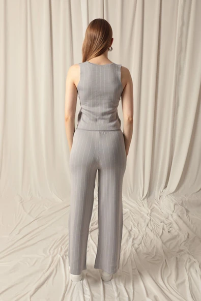 Triko Kumaş Yelekli Gri Kadın Takım - Resim 2