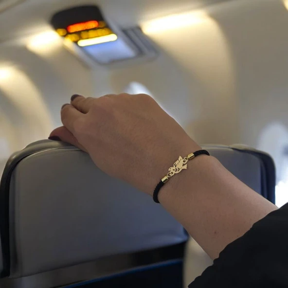 İsme Özel Kuş Motifli Siyah İpek Örgülü 14 Ayar Altın Plakalı Hediye Bileklik-360 ürün görseli