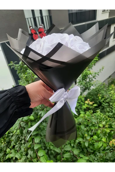 BUKET DÜNYASI 7 li Solmayan Gül Buketi BEYAZ GÜL DIŞI SİYAH - 2