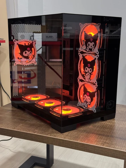 Gametech Kuromi Karakterli 7 RGB Fanlı Akvaryum Kasa Siyah - Resim 2