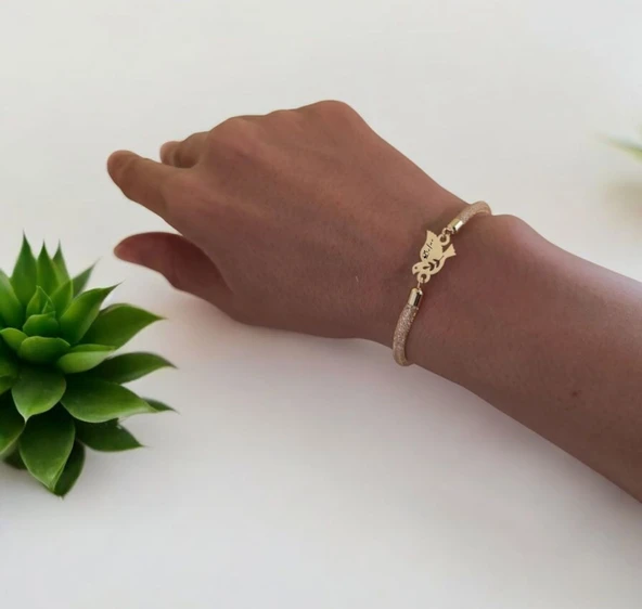 İsme Özel Kuş Motifli Hasır Kordonlu 14 Ayar Altın Plakalı Hediye Bileklik-365 ürün görseli