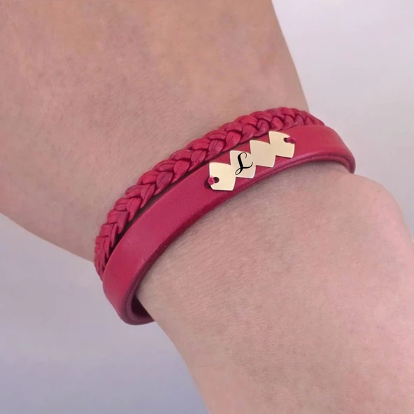 Harfe Özel 14 Ayar Altın Plakalı Hayat Döngüsü Figürlü Koyu Kırmızı Derili Hediye Bileklik-373 - Resim 4