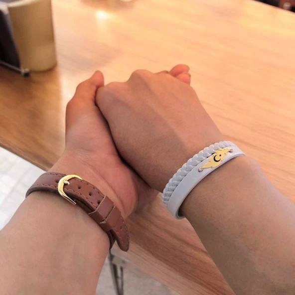 Sembole Özel Hakiki Beyaz Derili 14 Ayar Altın Plakalı Yaprak Figürlü Hediye Bileklik-376 - Resim 4