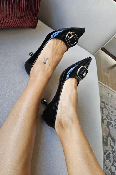 10 0669 Topukla Kadın Kadeh Topuklu Toka Detaylı 6 cm Topuklu Stiletto - Resim 5