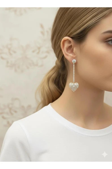 bettin tasarım Altın Renk Bijuteri Kalp Model Zirkon Taşlı Kadın Küpe ürün görseli