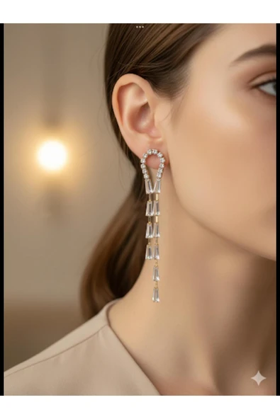 bettin tasarım Altın Renk Bijuter Uzun Sallantılı Zirkon Taşlı Kadın Küpe - Resim 4