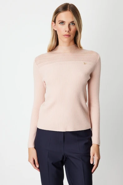 On Aksesuar Detaylı Triko Kazak On - 2