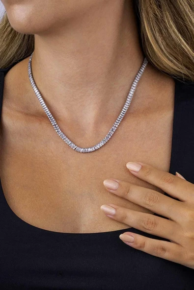 Gümüş Pazarım Baget Taşlı Sıralı Beyaz Altın Kaplama Su Yolu Kadın Çelik Kolye