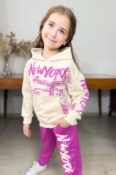 Kız Çocuk Üzeri New York Yazı Detaylı Bilekleri Manşetli Sweatshirt Mor Eşofman Takım ürün görseli