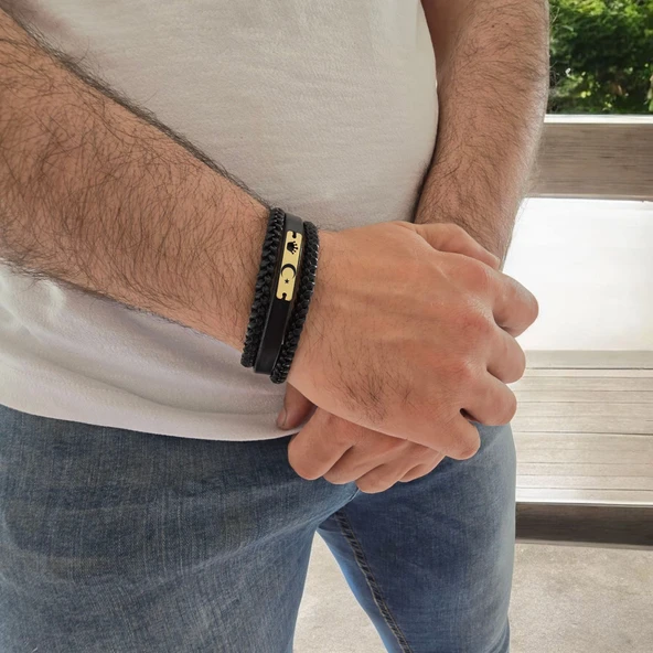 Sembole Özel Hakiki Siyah Derili 14 Ayar Altın Plakalı Taç Motifli Hediye Bileklik-397 - Resim 3