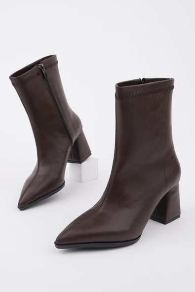 Muggo CODİ Sivri Burun Kalın Topuklu Fermuarlı Kadın Bot ürün görseli