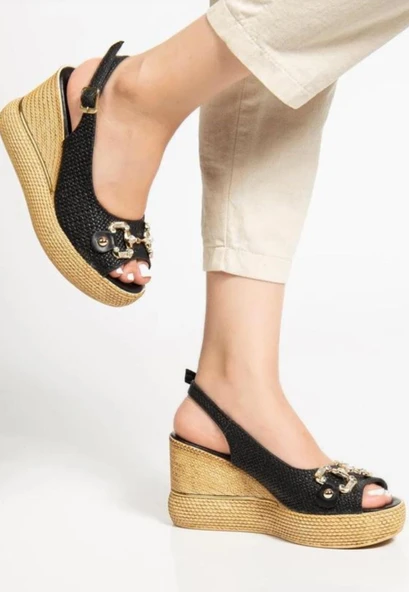 Caver Siyah Cilt Dolgu Topuk Sandalet ürün görseli