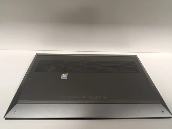 HP 314F7EA ZBook Studio 15.6inch G8 i7-11800H/16GB-DDR4/512GB-NVMe/4GB-T1200-GDDR6/15.6"-FHD/MSWin Pro YENILENMIS - Resim 5