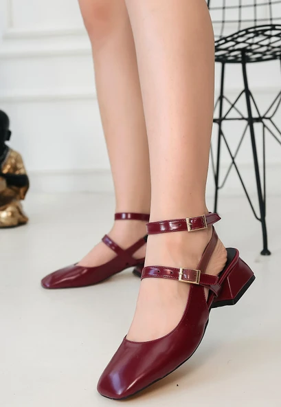 Karmi Mürdüm Cilt Topuklu Ayakkabı ürün görseli