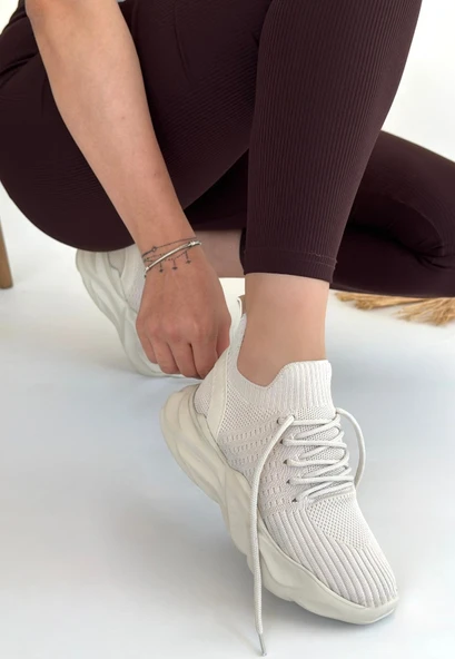 Henta Bej Triko Bağcıklı Spor Ayakkabı ürün görseli