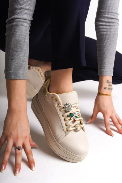 BRIANNA Bağcıklı Ortopedik Taban Renkli Taş Dekorlu Kadın Sneaker Spor Ayakkabı  CKT - Krem/Altın - 2