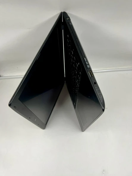 Acer Aspire E5-575 İ7-6500 İşlemci 12 Gb Ram 128 M2 SSD 500 Gb HDD Laptop - 7