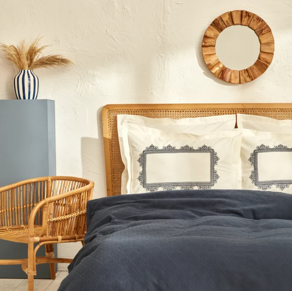 Karaca Home Candice %100 Pamuk Çift Kişilik Nakışlı Pike Takımı Mavi - 1