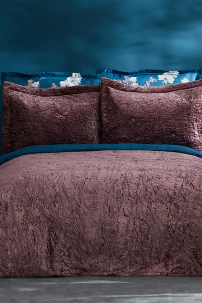 Nelda Çift Kişilik Kadife Yatak Örtüsü Gül Kurusu ürün görseli