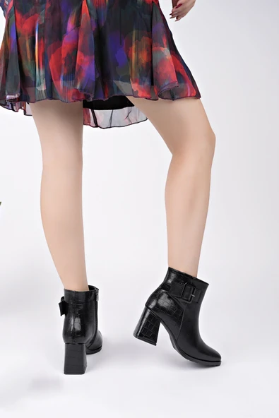 Muggo CANDORA Sivri Burun Kroko Desenli Toka Detaylı Kalın Topuklu Fermuarlı Kadın Bot - 4