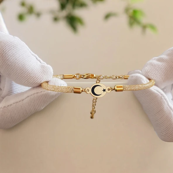 Sembole Özel Hasır Kordonlu 14 Ayar Altın Plakalı Oval Motifli Doğum Günü Hediyesine Özel Bileklik-415 ürün görseli