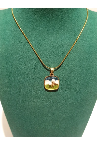 Monalisa Home Gold Renk Lüks Figürlü Gösterişli  Kolye ürün görseli 1