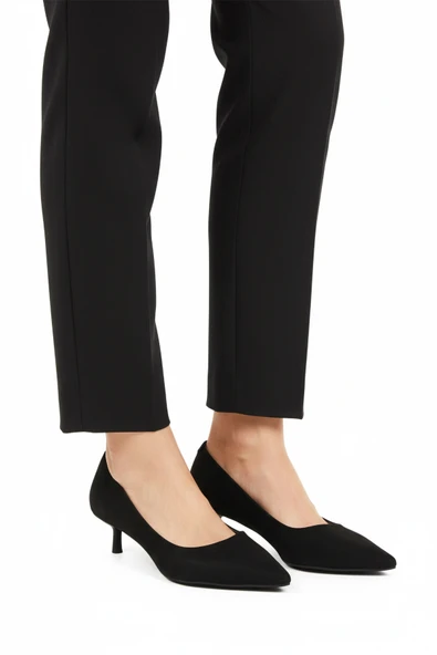 Ayakmod Siyah Süet Hafif Kadın İnce Kısa Topuklu Ayakkabı 458343 Z