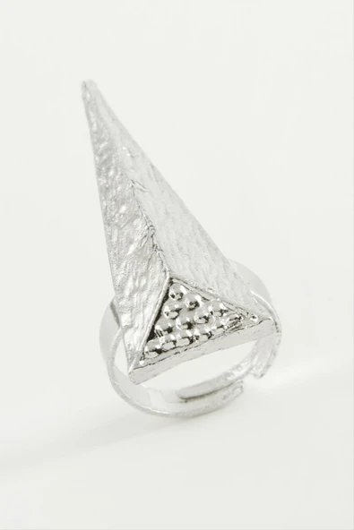 Piramit Metal Yüzük ürün görseli