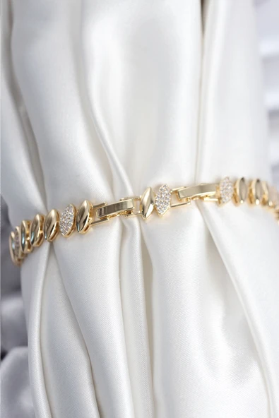 Pirinç VIP Seri Gold Renk Arpa Model Kadın Bileklik - TJ-BB7924 - Resim 2