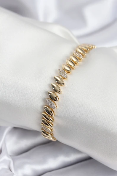 Pirinç VIP Seri Gold Renk Arpa Model Kadın Bileklik - TJ-BB7924 ürün görseli