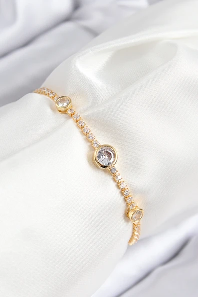 Pirinç Zirkon Taşlı Daire Model Gold Renk Asansörlü Kadın Bileklik - TJ-BB7733 ürün görseli