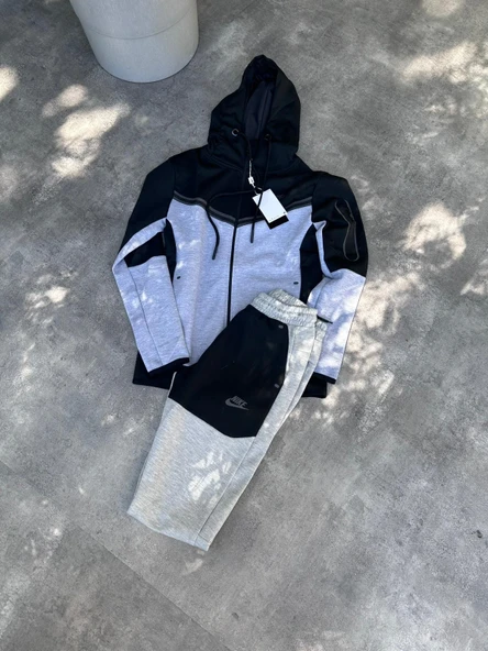 Nike Tech Fleece - 3