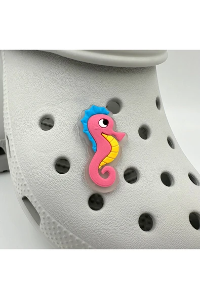 Crocs Terlik Süsü ve Aksesuarı , Çanta Süsü – Jibbitz Deniz Atı Şeffaf Zemin Görsel Figür Aksesuar ürün görseli 1