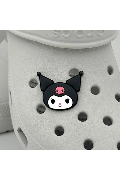 Crocs Terlik Süsü ve Aksesuarı , Çanta Süsü – Jibbitz 3D Kuromii Logo Aksesuar ürün görseli 1