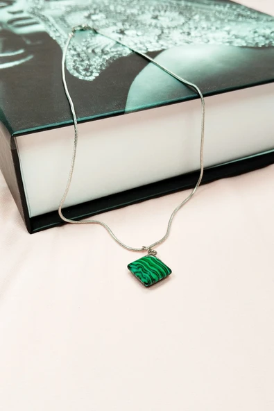 LitaeTrend Malakit Doğal Taşı Zincirli El Yapımı Kolye Uç: 1,5 cm Zincir: 20 cm Kutulu - Resim 7