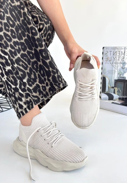 Henta Bej Triko Bağcıklı Spor Ayakkabı ürün görseli