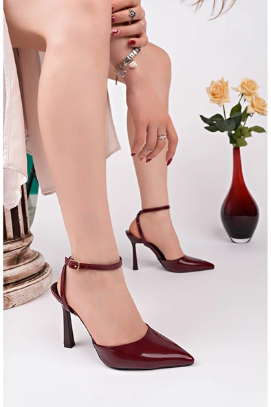 Rugan Kadın Günlük Şık Topuklu Ayakkabı ürün görseli