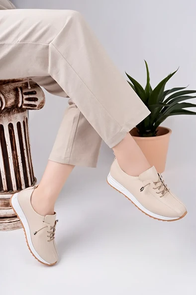 Kadın Günlük Ayakkabı ürün görseli