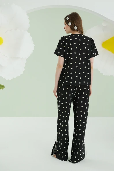 Siyah Papatya Desenli Önden Bağlamalı Pijama Takımı - Resim 3