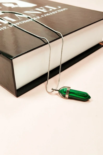 LitaeTrend Malahit Doğal Taşı Zincirli El Yapımı Tasarımlı Kolye Uç: 3,5 cm Zincir: 20 cm Kutulu - Resim 4