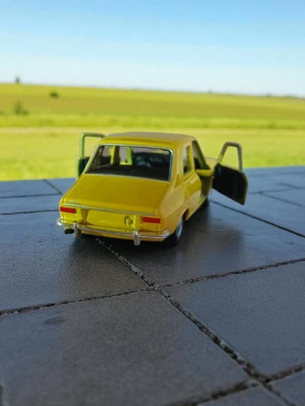 Nostaljik Metal Çek Bırak Sarı Araba Renault 12 Kapılar Açılır - 4