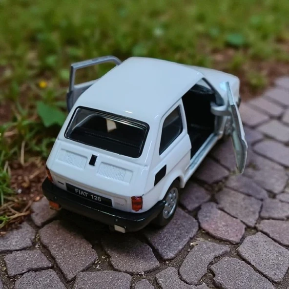 Nostaljik Metal Çek Bırak Beyaz Fiat 126 Araba Kapılar Açılır - 3