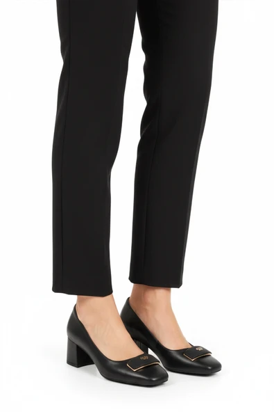 Aspor Siyah Kadın Topuklu Ayakkabı ürün görseli