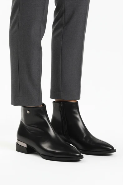 Pierre Cardin Siyah Parlak İçi Kürklü Kadın Topuklu Bot ürün görseli