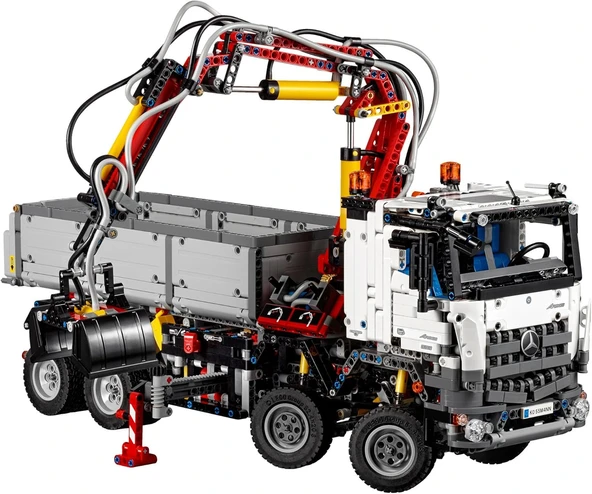 LEGO 42043 Technic Mercedes-Benz Arocs Kamyon - 2