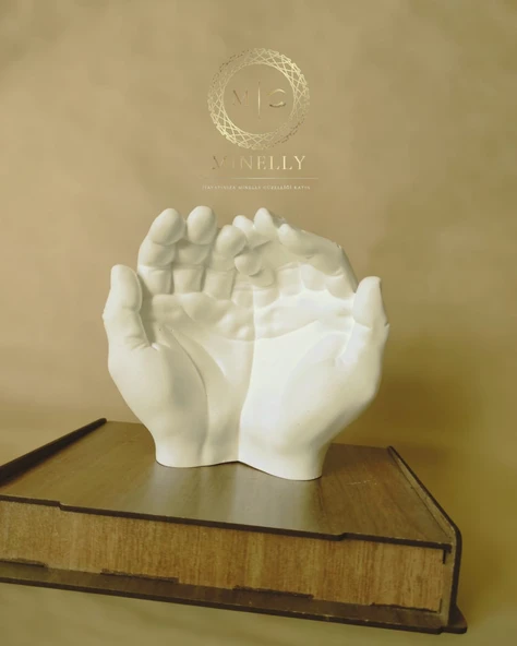 Minelly Şevkatli Eller - 2