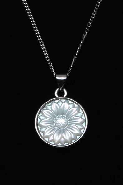 Sedef Doğal Taş Gümüş Renkli Motifli Kolye - KLY-1644