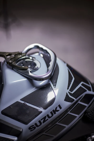 SUZUKİ - GSX-S1000 İle Uyumlu Kaydırmaz 6D Karbon 40 Parça Tank Pad Seti GC81 - Resim 6