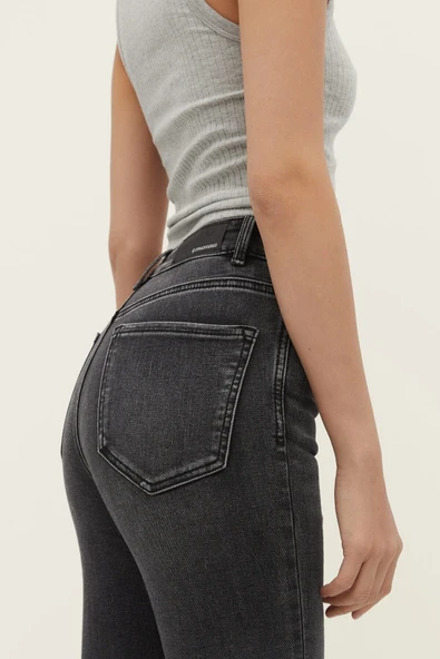 Stradivarius 1400 Regular waist skinny jean - Resim 4