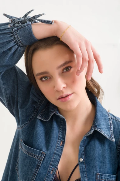 ANDA 925 Ayar Gümüş Kadın 18k Altın Kaplama Barlı Forse Bileklik - Resim 2